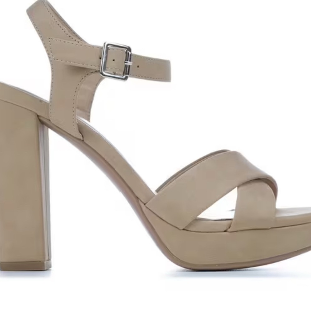 MY DELICIOUS Beige Heels